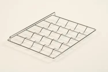 PRE 2D: Wine shelf hinged cabinet