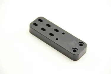 Bottom hinge Plastic