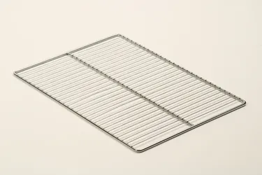 PRE: Prem 3 Door Shelf Middle