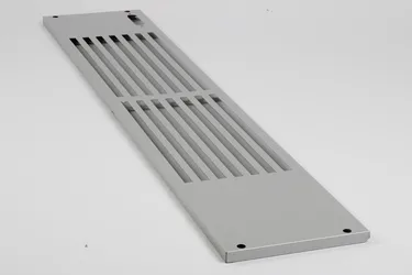 Front Btm Grey Grill (R290