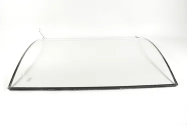 Cristal delantero Negro