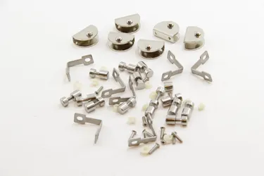 Glass Nut/Bolt/Clips Complete